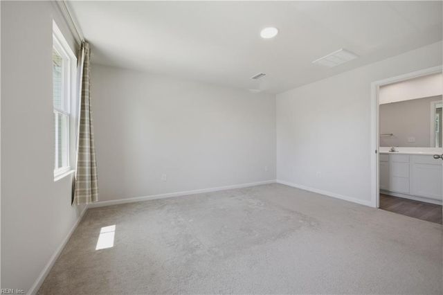 109 Good Hope LN, Portsmouth, VA 23701