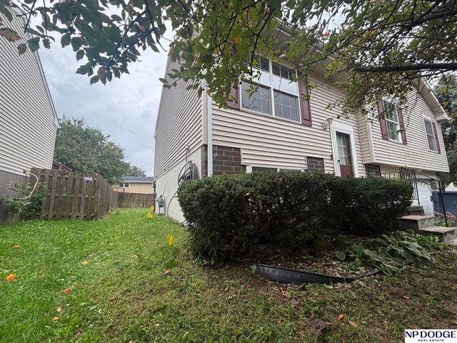 8005 Bauman Avenue, Omaha, NE 68122