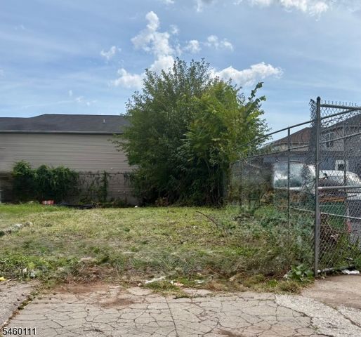 146 Elizabeth Ave, Newark City, NJ 07108