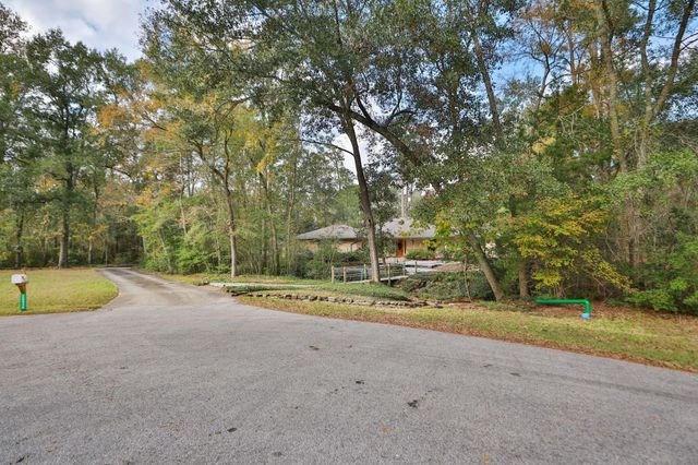 26530 Pin Oak Drive, Magnolia, TX 77354