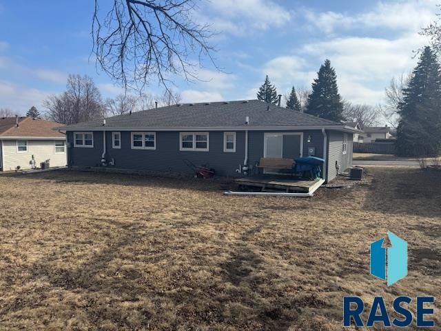 5100 W 47 St Street, Sioux Falls, SD 57106