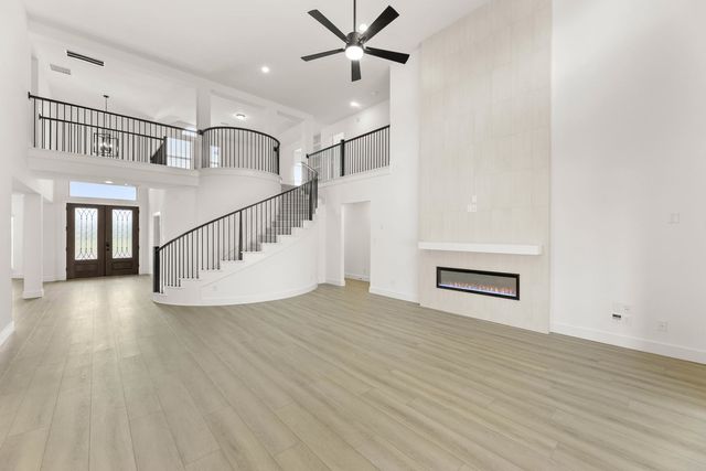 1115 Willow Lake Drive, Desoto, TX 75115