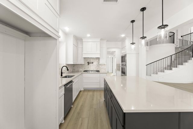 1115 Willow Lake Drive, Desoto, TX 75115