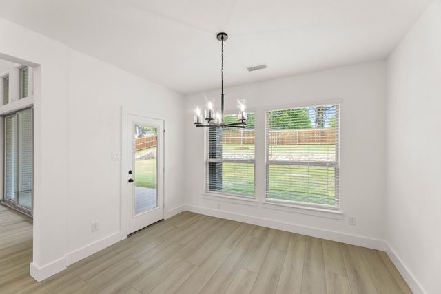 1115 Willow Lake Drive, Desoto, TX 75115