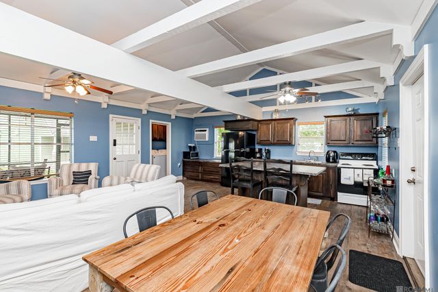 10467 Island Rd, Ventress, LA 70783