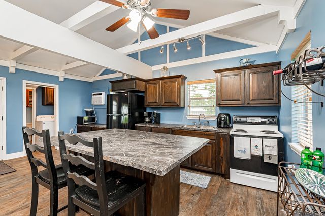 10467 Island Rd, Ventress, LA 70783