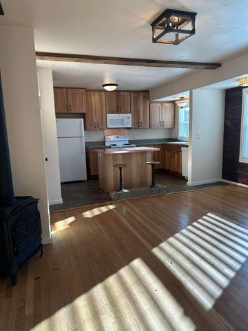 558 NE Lafayette Avenue, Bend, OR 97701