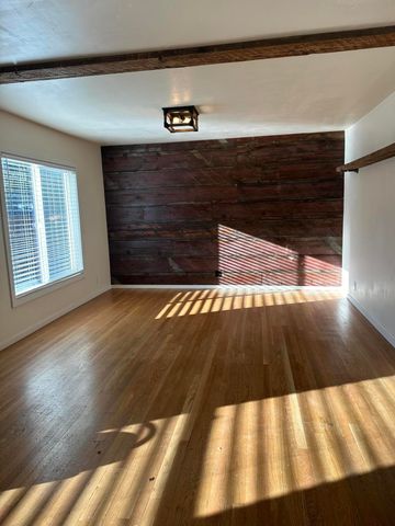 558 NE Lafayette Avenue, Bend, OR 97701