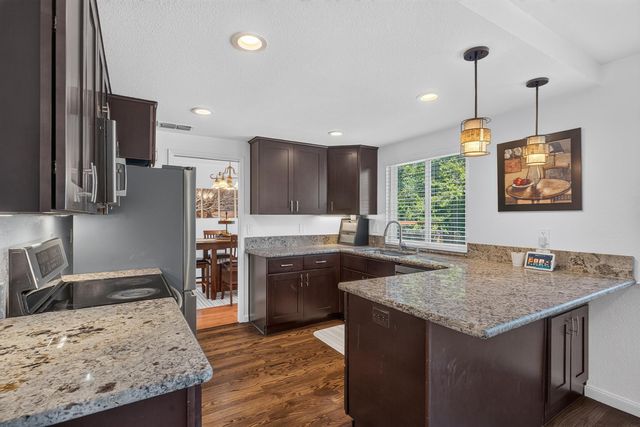 8697 Quail Oak Way, Orangevale, CA 95662