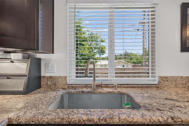 8697 Quail Oak Way, Orangevale, CA 95662