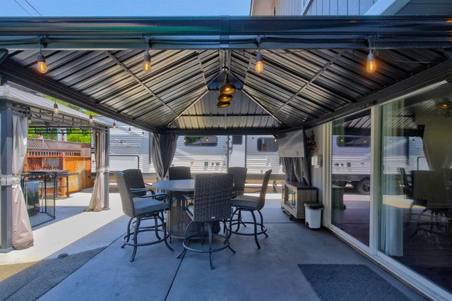 8697 Quail Oak Way, Orangevale, CA 95662