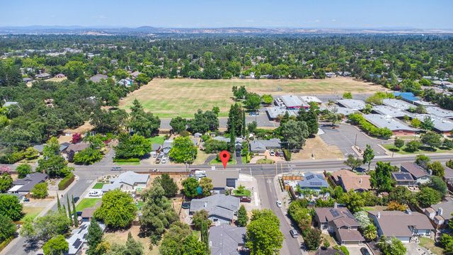 8697 Quail Oak Way, Orangevale, CA 95662