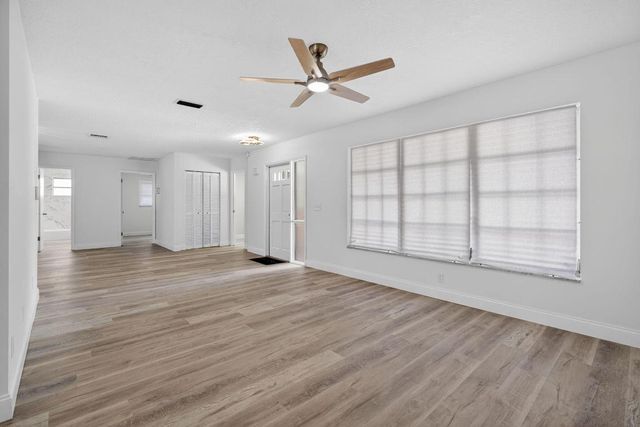 8776 SE Bahama Circle, Hobe Sound, FL 33455