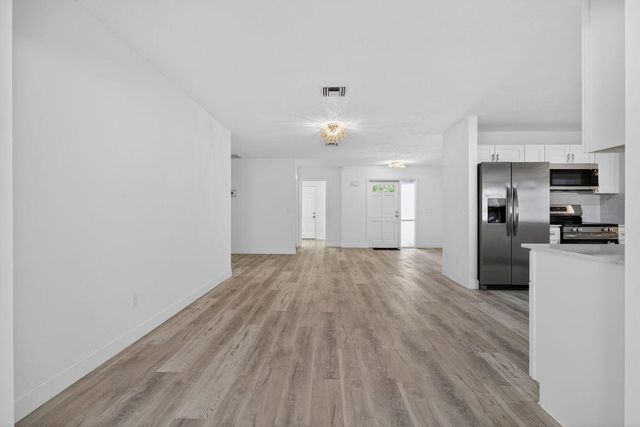 8776 SE Bahama Circle, Hobe Sound, FL 33455