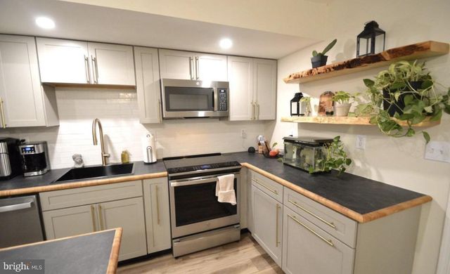 138 CREEKSIDE CT, Newark, DE 19702