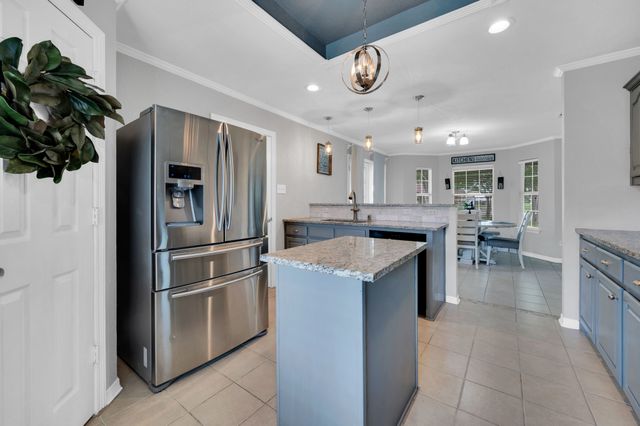 141 Country Drive, Waxahachie, TX 75165