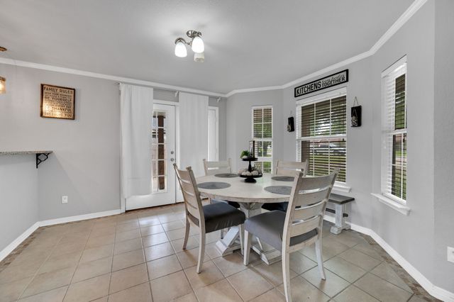 141 Country Drive, Waxahachie, TX 75165