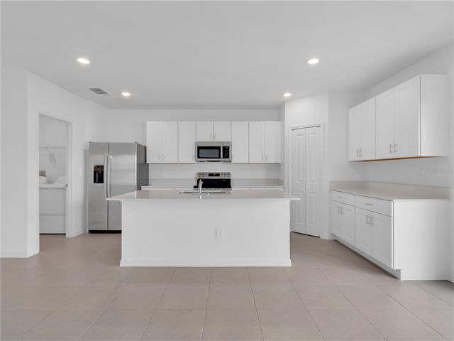 5757 RED KITE DRIVE, Wimauma, FL 33598