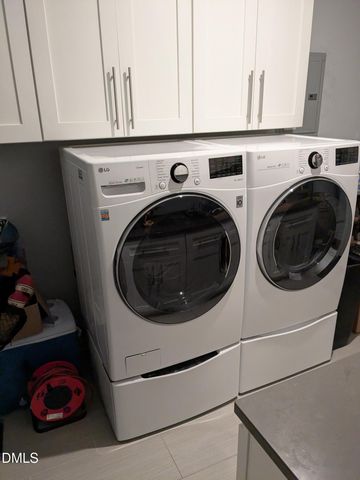 3240 Huntleigh Drive, Raleigh, NC 27604