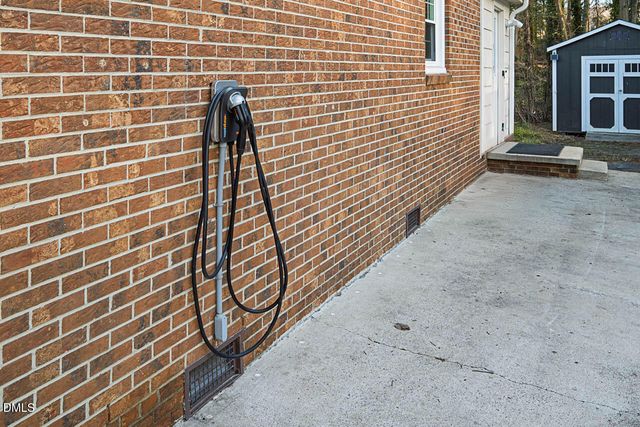 3240 Huntleigh Drive, Raleigh, NC 27604