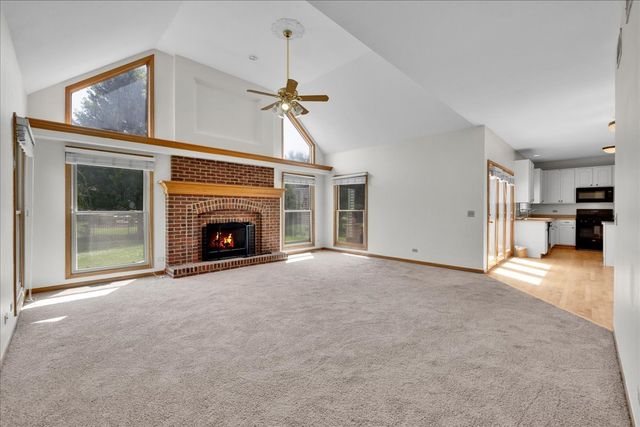 24963 Heritage Oaks Drive, Plainfield, IL 60585