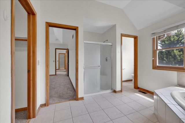 24963 Heritage Oaks Drive, Plainfield, IL 60585
