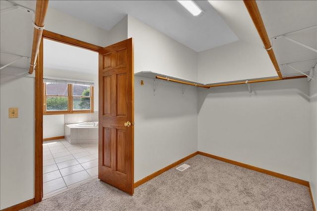 24963 Heritage Oaks Drive, Plainfield, IL 60585