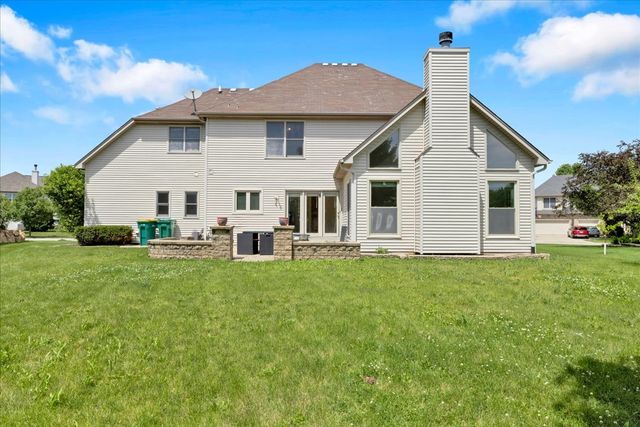 24963 Heritage Oaks Drive, Plainfield, IL 60585