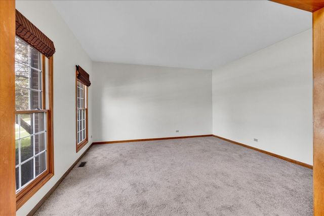 24963 Heritage Oaks Drive, Plainfield, IL 60585