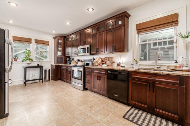 64 E Kelso Road, Columbus, OH 43202