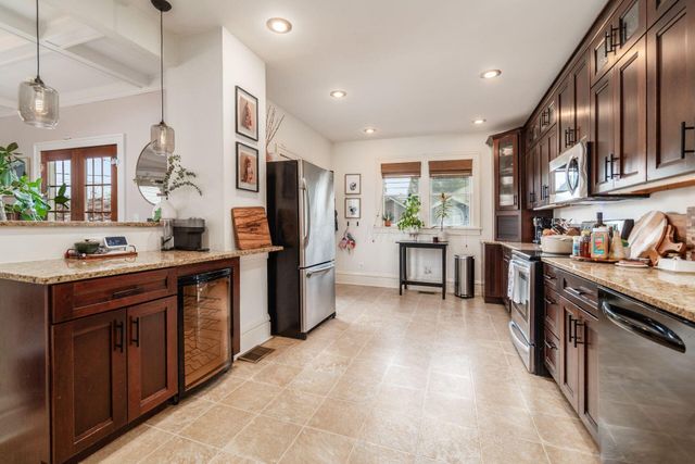 64 E Kelso Road, Columbus, OH 43202