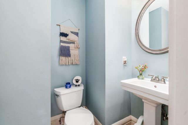 64 E Kelso Road, Columbus, OH 43202