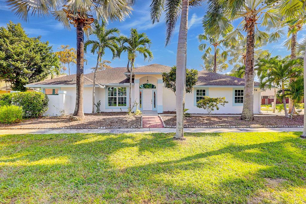 1176 Staghorn Street, Wellington, FL 33414