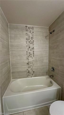 1105 NE 6th PL, Cape Coral, FL 33909
