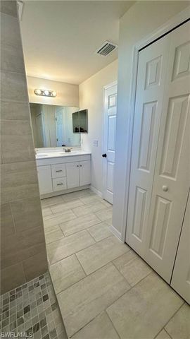 1105 NE 6th PL, Cape Coral, FL 33909