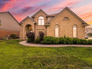 57633 Yorkshire Drive, Washington Township, MI 48094