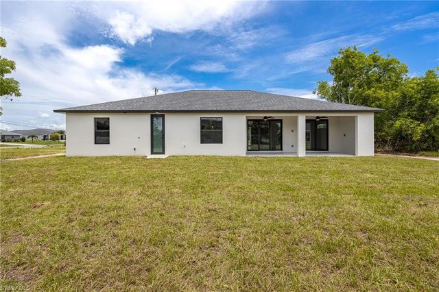 608 NW 3rd LN, Cape Coral, FL 33993