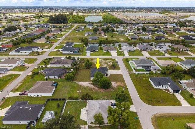 608 NW 3rd LN, Cape Coral, FL 33993