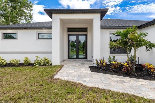 608 NW 3rd LN, Cape Coral, FL 33993