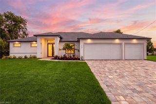 608 NW 3rd LN, Cape Coral, FL 33993