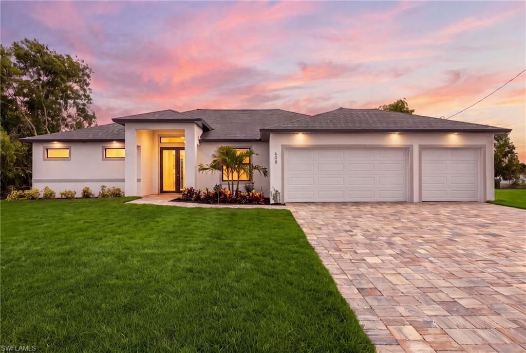 608 NW 3rd LN, Cape Coral, FL 33993