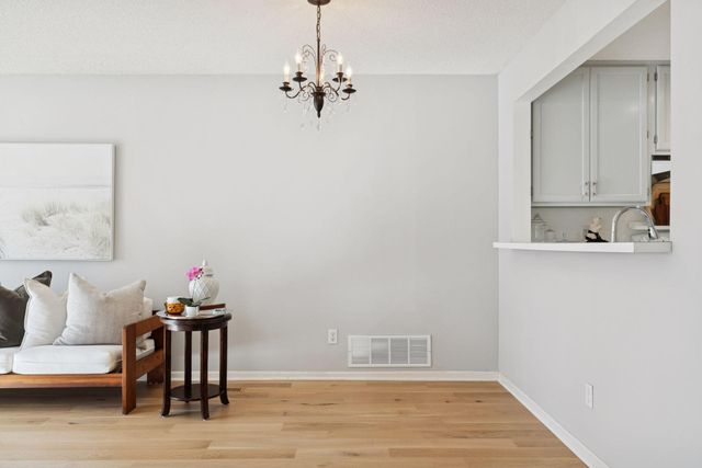 2425 Upland Lane N F, Plymouth, MN 55447