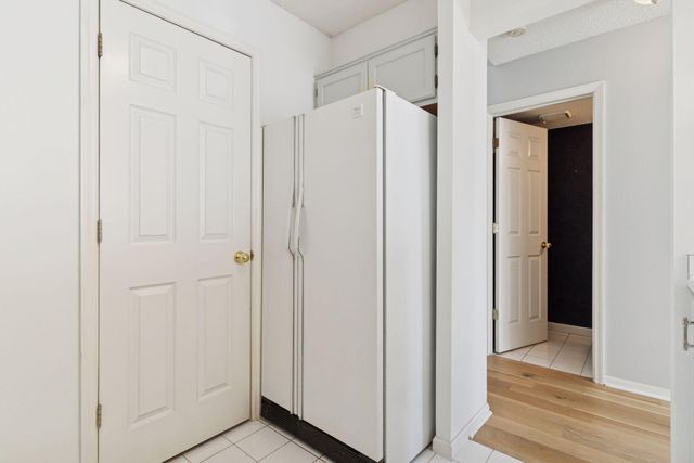 2425 Upland Lane N F, Plymouth, MN 55447