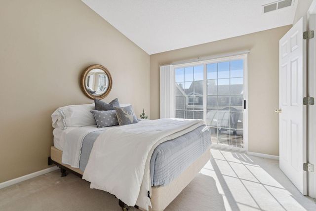 2425 Upland Lane N F, Plymouth, MN 55447