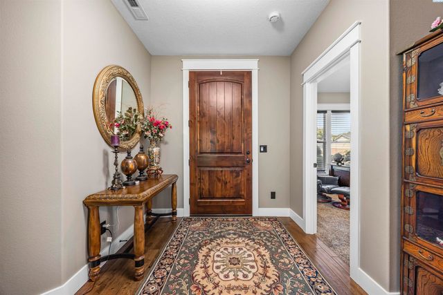 4802 Meadow View Drive, Pasco, WA 99301