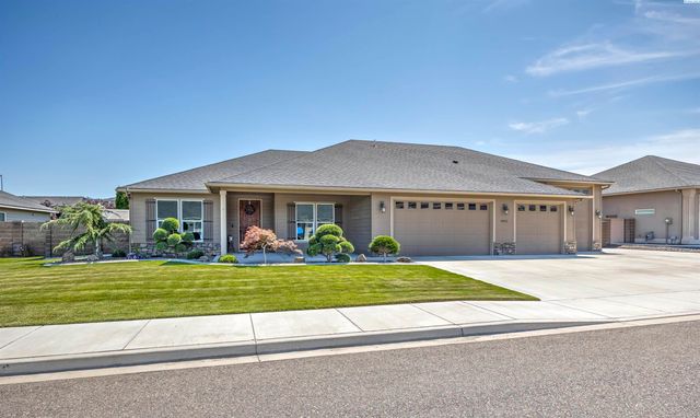 4802 Meadow View Drive, Pasco, WA 99301