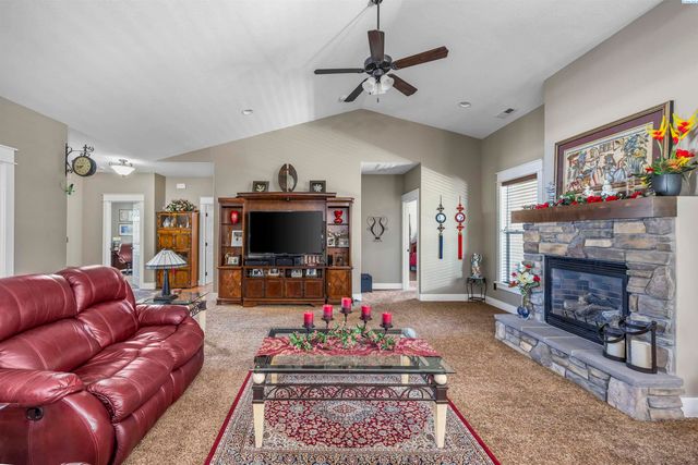 4802 Meadow View Drive, Pasco, WA 99301