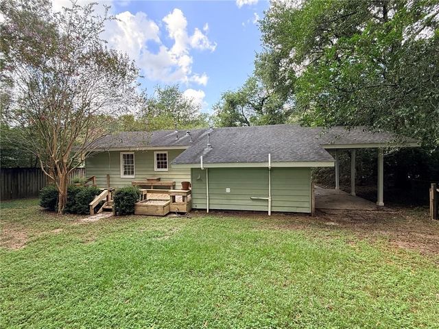 108 Hilltop Drive E, Mobile, AL 36608