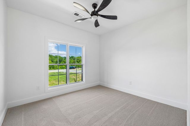 8465 Hartsville Pike, Lebanon, TN 37087