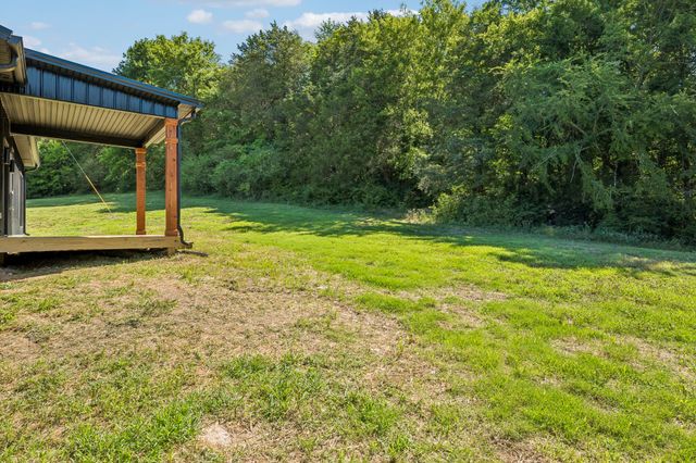 8465 Hartsville Pike, Lebanon, TN 37087